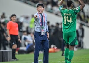 サウジアラビア戦の1時間40分前に森保一監督がサポーターに送った「ハンドサインと言葉」とは……サッカー日本代表の超アウェイ戦を前に自ら近づき、共闘の言葉を交換の画像