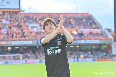 川崎フロンターレがパリサンジェルマン戦に向けて 意味深すぎる謎の動画 を公開 代表非招集メンバー 真顔ズィーヤのゴール予告 限定ユニ で広がる憶測 サッカー批評web