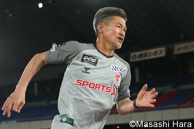 キングカズ59歳｢情熱を失わずに｣三井寺眞16歳とユニフォーム交換！天皇杯の夜に実現した魂の邂逅と21年目の再会、プロ初ゴールが決勝弾に！【横浜F・マリノスvs福島ユナイテッドFC】激闘PHOTOギャラリーの画像001