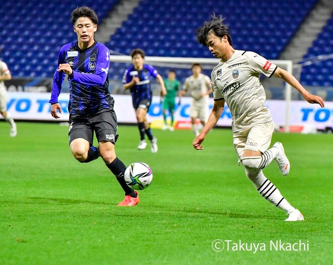 【超テクJ動画】川崎・三笘薫と登里享平「ロングパス+圧巻ドリブルの裏抜け得点」の画像