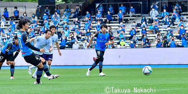 川崎、23戦無敗!(1)横浜FCを完璧にハメた「今季最強の前進プレス」の画像