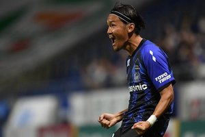 ｢しびれたぜっ!!｣｢やっぱり天才｣ガンバ大阪FW宇佐美貴史の演技力抜群＆度肝を抜く“芸術的FK弾”に反響！｢軌道がえぐい｣｢宇佐美さんに壁2枚はあかんすよ｣の声の画像