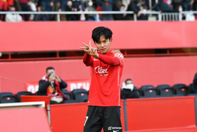 久保建英が2022年初ゴール!!「美しすぎるFK」でマジョルカの勝利に貢献!!日本代表の至宝が左足で見せた「鮮やかな軌跡の先制弾」とは?【動画】の画像