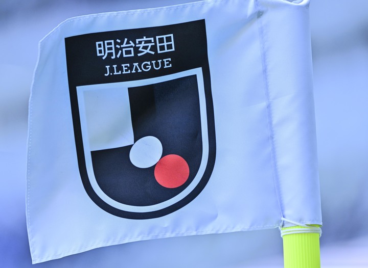 ｢和司はシャイなところがあるから｣車椅子姿で登壇した木村和司氏にラモス瑠偉氏が感動スピーチ＆優しいキス！｢二人の関係性が素敵｣｢リスペクトが溢れてる｣ 