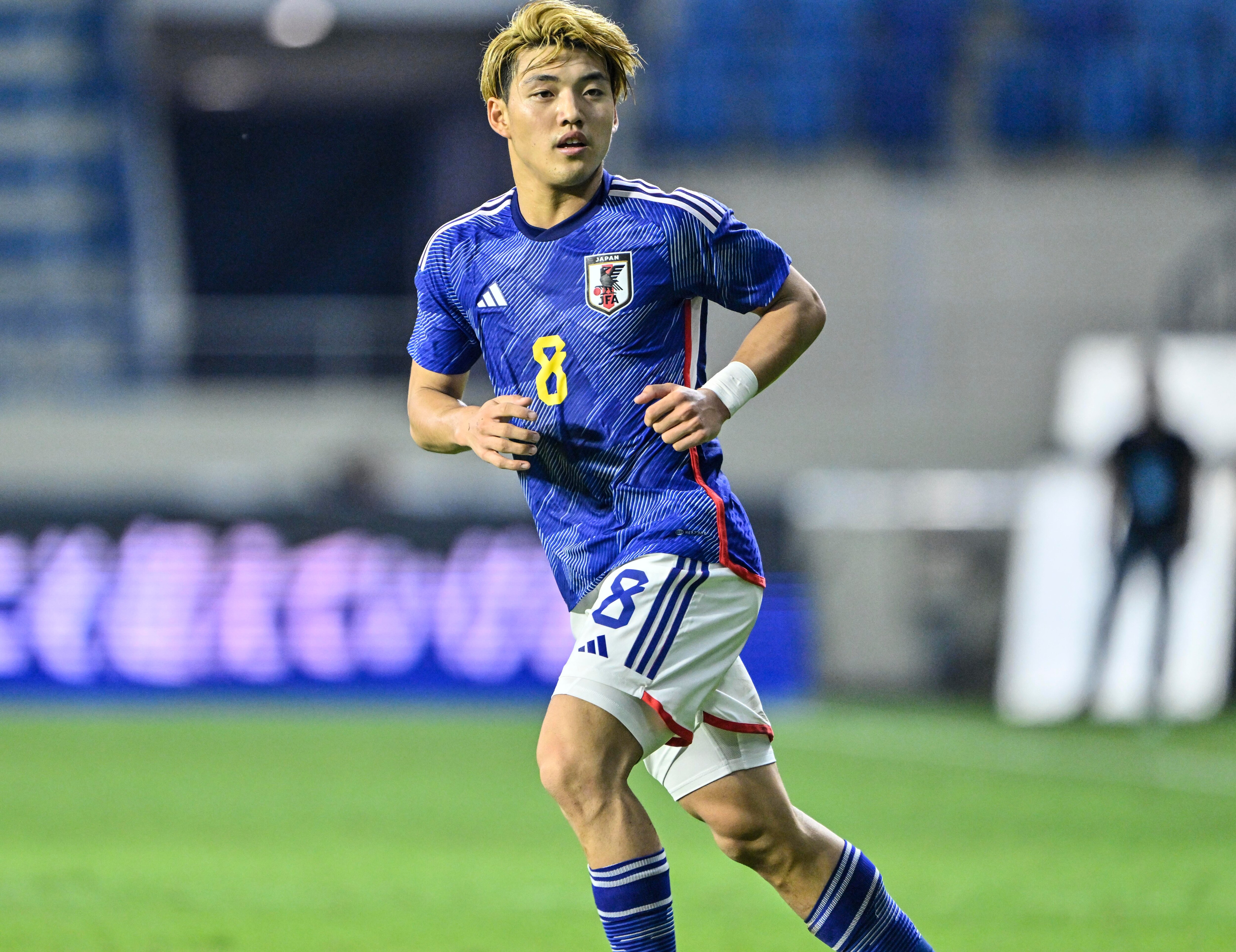 サッカー日本代表 オーセンティックユニフォーム 堂安律選手#8 Lサイズ