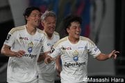 東京Vvs川崎戦は土壇場での同点弾で1-1ドロー！中村憲剛HCがベンチ入り！溝口修平とラザル・ロマニッチの歓喜＆脇坂泰斗と平川怜の奮闘！【東京ヴェルディvs川崎フロンターレ】激闘PHOTOギャラリーの画像