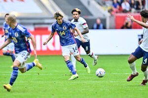 サッカー日本代表の2018年大会の雄姿に「見ていて鳥肌が立った」など、世界中から絶賛の声！ FIFAが公開したサムライブルーに様々な言語のコメント並ぶの画像