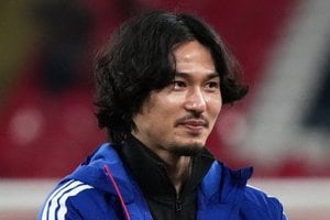 代表選手の｢招集制限｣と代表戦の｢欧州開催｣で負担軽減！日本サッカー協会に求めたい英断【三笘・南野離脱は｢単なる不運｣ではない(3)】の画像