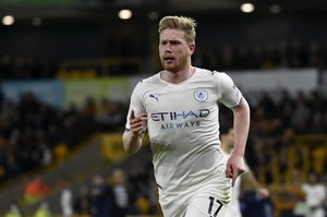 デ・ブライネ、マンチェスター・シティ加入直前のハーランドを「ヨガポーズ」で歓迎!?その真相を本人が語る【画像】の画像