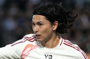 日本代表MF南野拓実が欧州CLの大舞台で｢冷静すぎる｣神アシスト！“久保建英の元相棒”の初ゴール演出で｢新コンビ誕生｣の予感の画像