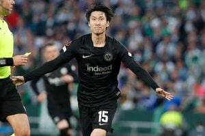 フランクフルト鎌田大地が｢超反応で決勝ゴール｣!!全2得点に絡む活躍で｢サッカー日本代表復帰｣へ猛アピール!!ボーフム浅野拓磨との日本人対決を制した逆転弾とは?【動画】の画像