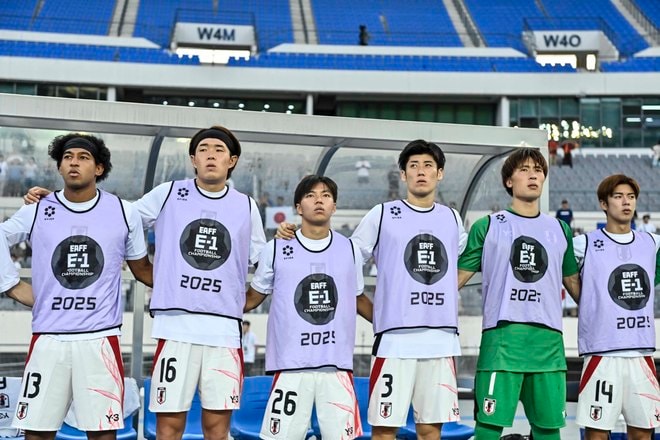 【サンフレッチェ広島「E-1」アルバム】J1広島に所属する日本代表5選手の中国戦の写真33枚！ジャーメイン良、中村草太、川辺駿、田中聡、荒木隼人、大迫敬介の現地写真「日本代表ー中国代表」の画像011