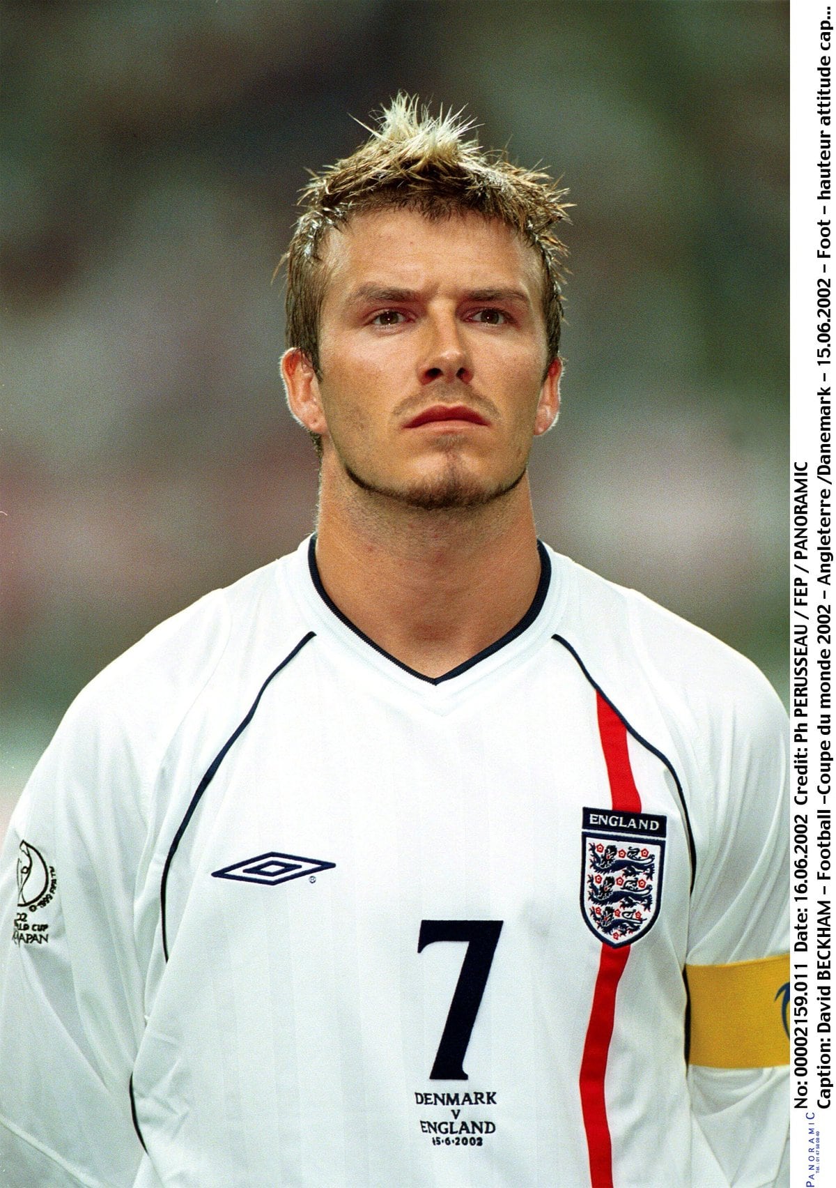 正規品　新品未使用　UMBRO イングランド代表 2002 ベッカム イングランド代表（H）2002 W杯 長袖 ベッカム＃7 MTD刺繍