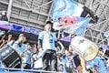【サポーターアルバム】敵地で勝利を掴んだ川崎フロンターレのサポーター写真75枚！ 圧巻の応援で勝ち越し導く「サンフレッチェ広島ー川崎フロンターレ」の画像025