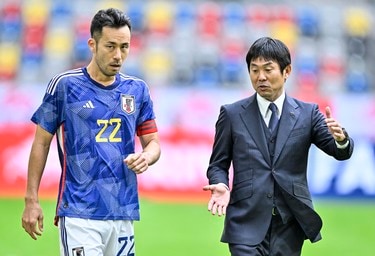 吉田麻也はどこへ行く(2)】日本代表復帰論に「俺が決めるより森保監督