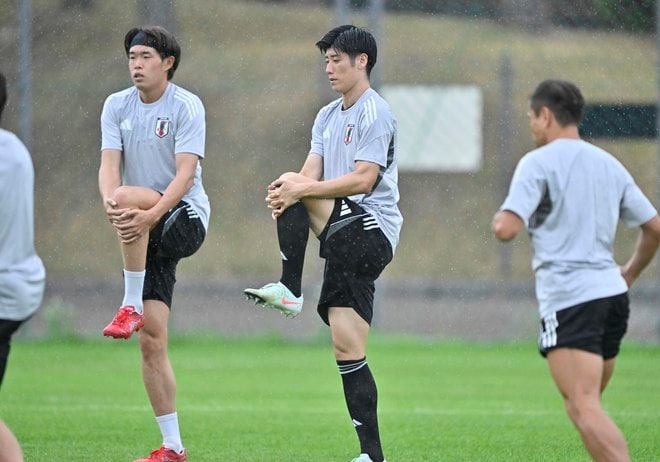 【サンフレッチェ広島「E-1」アルバム】J1広島に所属する日本代表5選手の13日＆14日の練習写真46枚！ジャーメイン良、中村草太、川辺駿、田中聡、荒木隼人、大迫敬介の現地写真の画像025
