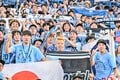 【サポーターアルバム】クラブ史上初のACLEファイナリスト、Cロナウドらスター軍団撃破を導いたサポーター300人の「勝利の記念集合写真37枚」！「川崎フロンターレ―アル・ナスル」の画像022