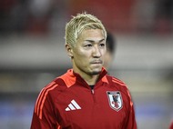 大住良之の「この世界のコーナーエリアから」第156回「忘れられたキック」(2)「面」ではなく「点」で打つトーキック、ボールを蹴るのは足指の「つま先」じゃない!の画像