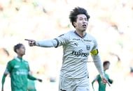 期待の木村勇大ら｢完全移籍組｣と新戦力、町田戦｢完敗後の変更｣とラストスパート、｢これが人生最後の試合｣たどり着いた境地【2025年Jリーグ｢台風の目となる｣城福ヴェルディ】(3)の画像