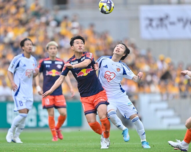 【試合アルバム】ベガルタ仙台のアウェイ・大宮戦でのプレー写真72枚！「ＲＢ大宮アルディージャーベガルタ仙台」の画像011