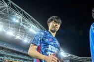 サッカー日本代表「批判を受け止め続けた」吉田麻也と長友佑都の貢献度!!オーストラリア代表戦「W杯出場」を掴んだ「大雨」を貫く「ベテラン鬼神」2人の「気迫と声と涙」の画像