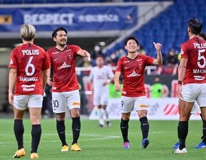 浦和レッズがC大阪を撃破！（1）「FW2人の修正指示」と「左サイドの躍動」の画像