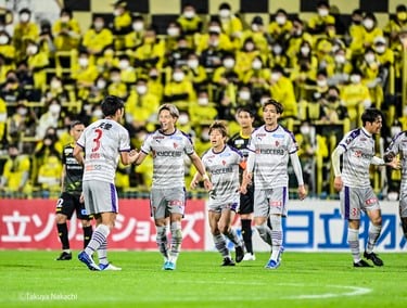 魅力が詰まっている と 危ねー が両立 京都サンガが柏レイソル戦で決めたゴールがサッカーファンの感情を二分 サッカー批評web