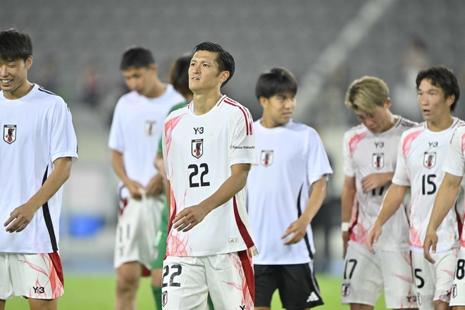 【植田直通＆早川友基アルバム】鹿島アントラーズの2人の中国戦でのプレー写真56枚！ 早川は日本代表デビュー、植田は久々復帰の記念姿「日本代表ー中国代表」の画像040
