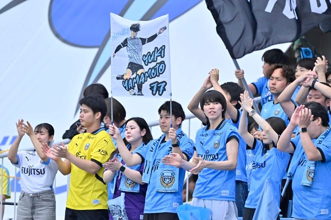 【サポーターアルバム(2)】G大阪戦の執念の同点弾導いた川崎フロンターレのサポーター写真94枚！ Gゾーンからメインスタンドまで撮影「川崎フロンターレーガンバ大阪(2)」の画像015