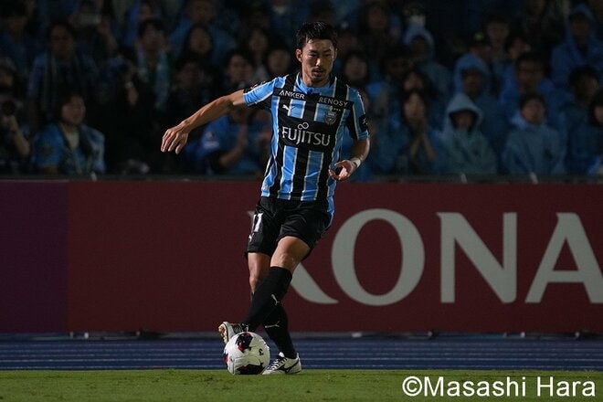 川崎が劇的なドロー！ マルシーニョが見事な同点ゴール！ 伊藤達哉が技ありアウトサイド弾！ 殊勲ペドロ・ホマーノが咆哮！ 王者・鹿島は4戦未勝利…【川崎フロンターレvs鹿島アントラーズ】激闘PHOTOギャラリーの画像008