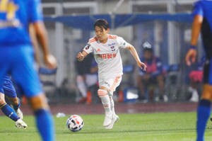 【Jを超えていく男・本間至恩(1)】首位快走・新潟を牽引！「キュキュッ」ドリブルに背後へのラン…脅威の進化【戸塚啓のJ2のミカタ特別編】の画像