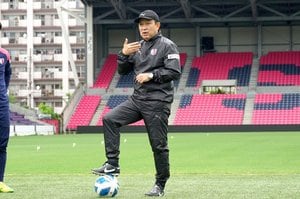 「日本の学校システムに囚われていてはダメ」サッカー指導者・風間八宏氏インタビュー#３「将来の三笘薫をつくるサッカー改革」の画像