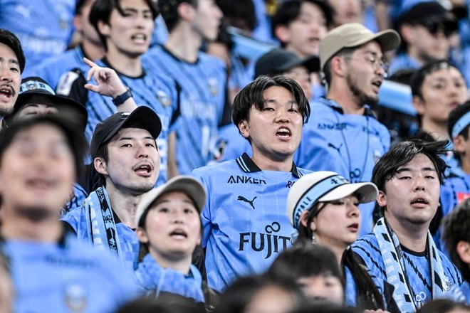 【サポーターアルバム】アジア青覇を果たすべく700人の川崎サポーターがACLE決勝に駆け付けた！ 現地で声援を送ったサポーター写真72枚「アル・アハリー川崎フロンターレ(2)」の画像007