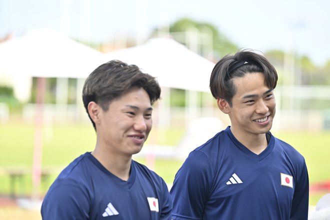 【パリ五輪・サッカー日本代表】マリ戦に向け前日練習！ ある質問を聞かれ、斉藤光毅が三戸舜介に「非常にやりづらい（苦笑）」と笑顔で照れたワケ……平河悠はホテルで調整の画像004