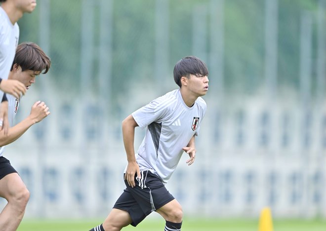 【サンフレッチェ広島「E-1」アルバム】J1広島に所属する日本代表5選手の13日＆14日の練習写真46枚！ジャーメイン良、中村草太、川辺駿、田中聡、荒木隼人、大迫敬介の現地写真の画像011