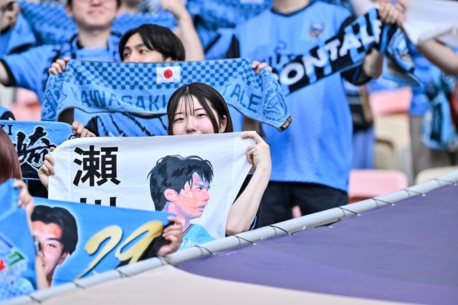 【サポーターアルバム(1)】3得点勝利でクラブ初アジア・ファイナリスト！ ACLE準決勝に駆け付けた川崎サポーターの現地撮影70枚！「川崎フロンターレ―アル・ナスル」の画像070