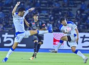 原悦生PHOTOギャラリー「サッカー遠近」　川崎ー大分「相手に何もさせない試合」（2020年8月8日）の画像