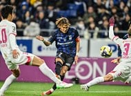 「現地はびっくり!」「やっぱり勝利の女神」J2磐田のシーズンソング卒業もスタジアム来場の人気歌手にファン歓喜!「ジュビロ愛最高です」「勝利の女神様パワー!」などの声の画像