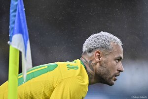 サッカー日本代表戦で見せたブラジル代表の｢最強4トップ｣！ネイマール中心の｢超流動的フォーメーション｣を相手にしながらも日本がカナリア軍団を最少失点に抑えられた｢理由｣とは?【動画】の画像