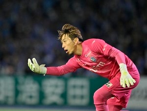 前節・清水戦の敗戦から先発メンバー4人入れ替えるも湘南、完敗。GK上福元直人、DF鈴木雄斗は等々力で古巣・川崎に悔しい２失点「川崎フロンターレー湘南ベルマーレ」【試合アルバム】の画像