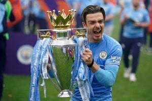 ｢なんて美しい｣!!マンチェスター・シティの｢背番号10｣が来季に向けて始動!!肉体美披露のSNS投稿に｢4万いいね｣以上の大反響…上半身裸の練習風景とは?【画像】の画像