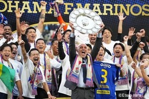 横浜Ｆ・マリノス優勝決定！「最終節」ヴィッセル神戸戦での「嫌な流れ」も振り切りケヴィン・マスカット監督も「今はとにかくうれしい」と感無量【ヴィッセル神戸vs横浜Ｆ・マリノス】原悦生PHOTOギャラリー「サッカー遠近」の画像