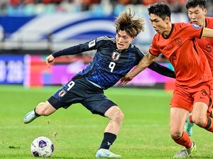 【森保ジャパンの進化を期待させた「古橋亨梧の生かし方」(1)】後半ATの鎌田大地のパス＆前田大然の外への走りが引き出したもの……戦術に組み込むのではなく、古橋を生かす意図の画像