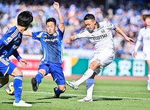 【川崎が2度の前半負傷交代という悲劇をどう生かすか(2)】「最初の1分・2分で失点につながるズレがある時がある」とDF交代の難しさを語っていた中での事象。チームは今後どう乗り越えるかの画像