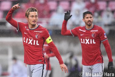 画像 写真 Photoギャラリー ピッチの焦点 ｊリーグ プレシーズンマッチ いばらきサッカーフェスティバル 鹿島アントラーズｖｓ水戸ホーリーホック ２０２２年２月１３日 １４ ００キックオフ Jリーグ 国内 サッカー批評photoギャラリー ピッチの焦点