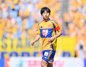 【2025年J2「第13節」ベガルタ仙台VSレノファ山口FC「徹底分析」】2位上昇の仙台、MF郷家友太の動きで分かった隙のないチーム作り【戸塚啓のJ2のミカタ】(2)の画像