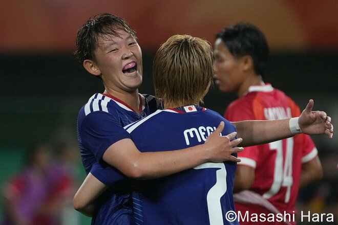 なでしこジャパン、衝撃の2人ハットトリック！ 先制の中嶋淑乃が歓喜＆宝田沙織は10分足らずで3点！ 代表初ゴールの選手が笑顔のハグ！アジア大会初戦で快勝！【日本女子代表vsタイ女子代表】激闘PHOTOギャラリーの画像004