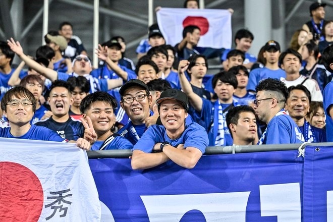 【サポーターアルバム】サッカー日本代表の韓国戦勝利を支えたサポーター写真95枚！ 韓国・龍仁に駆け付けた熱い声援ショット「日本代表ー韓国代表」の画像016