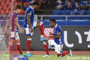 PHOTOギャラリー「ピッチの焦点」【明治安田Ｊ１リーグ　第２３節　横浜Ｆ・マリノスｖｓ鹿島アントラーズ　２０２２年７月３０日　１９：０４キックオフ】の画像