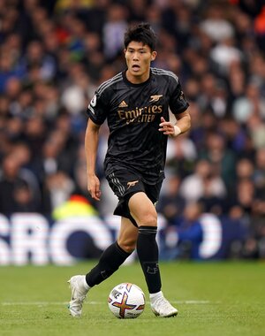 ｢まじでバケモン｣!! アーセナルが21歳MFの｢スーパーゴール｣を守り切り4連勝! サッカー日本代表・冨安健洋は左右のサイドバックで出場の画像